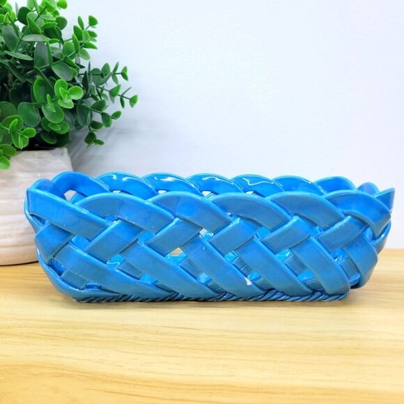 Handmade Italian Ceramic Lattice Basket – PRIMO GI, Bright Blue - Picture 12 of 14